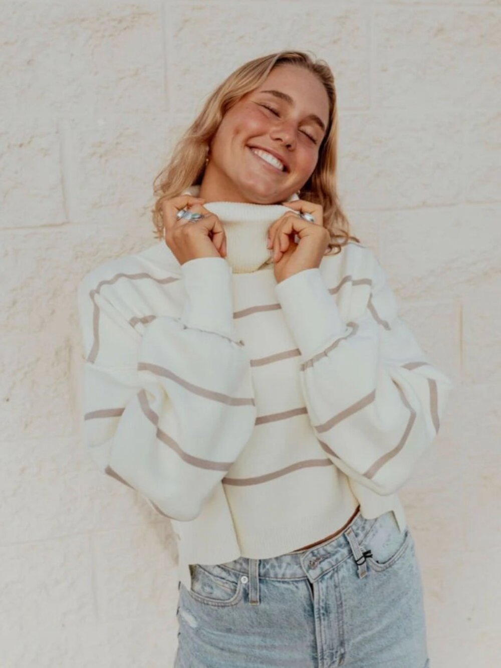 Free People "Paulie" Striped Turtleneck Sweater In Cream and Tan - Size M - Picture 8 of 13